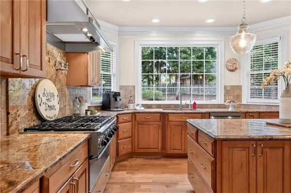 5490 Hampstead WAY, Johns Creek, GA 30097