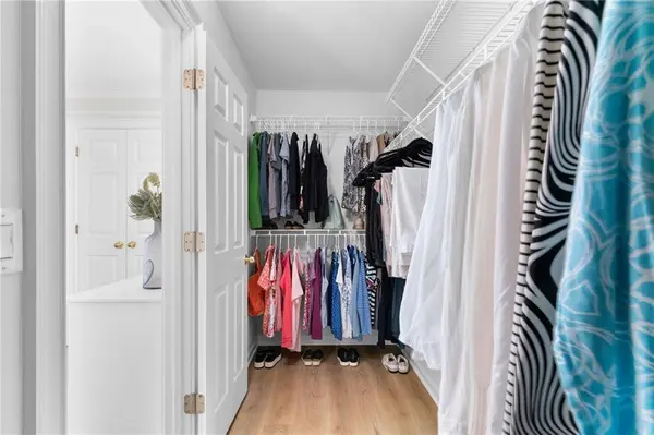 10645 Oxford Mill CIR, Alpharetta, GA 30022