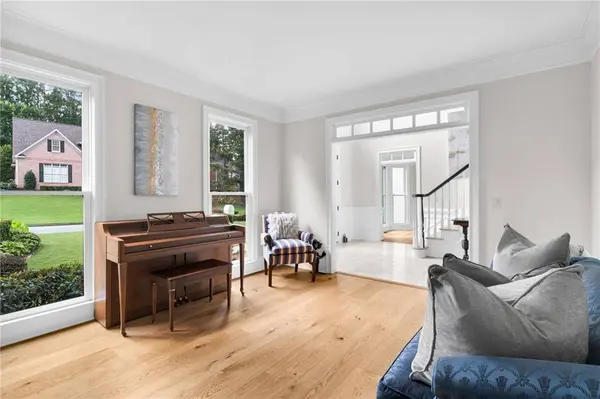 10645 Oxford Mill CIR, Alpharetta, GA 30022