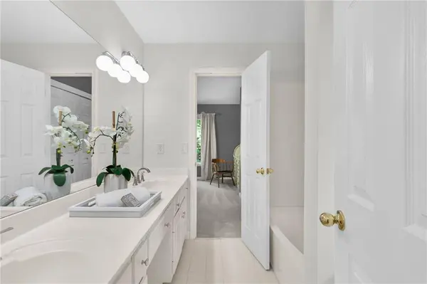 10645 Oxford Mill CIR, Alpharetta, GA 30022