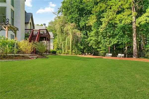 10645 Oxford Mill CIR, Alpharetta, GA 30022