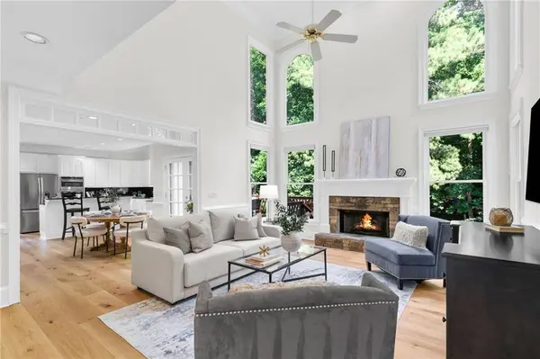 10645 Oxford Mill CIR, Alpharetta, GA 30022