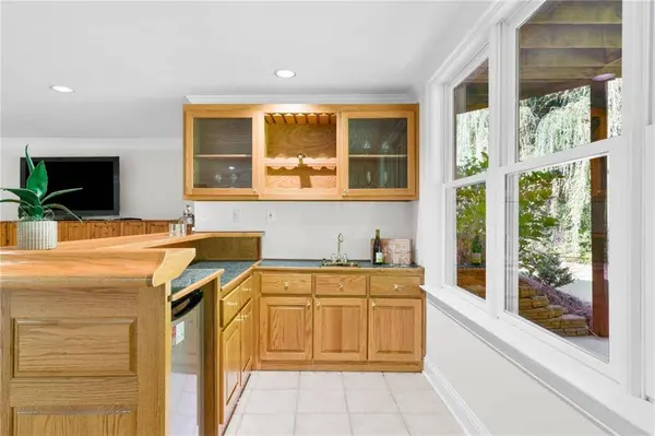 10645 Oxford Mill CIR, Alpharetta, GA 30022