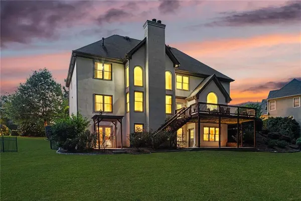 10645 Oxford Mill CIR, Alpharetta, GA 30022