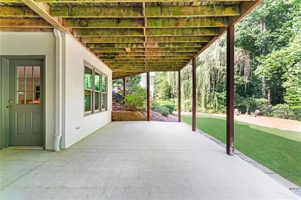 10645 Oxford Mill CIR, Alpharetta, GA 30022