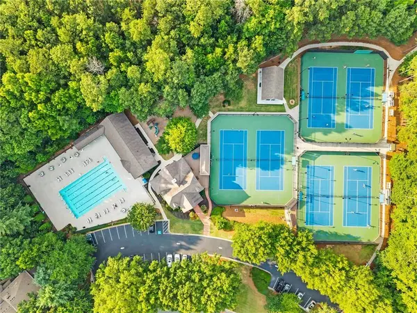 10645 Oxford Mill CIR, Alpharetta, GA 30022