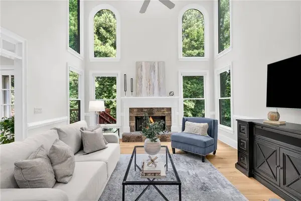 10645 Oxford Mill CIR, Alpharetta, GA 30022