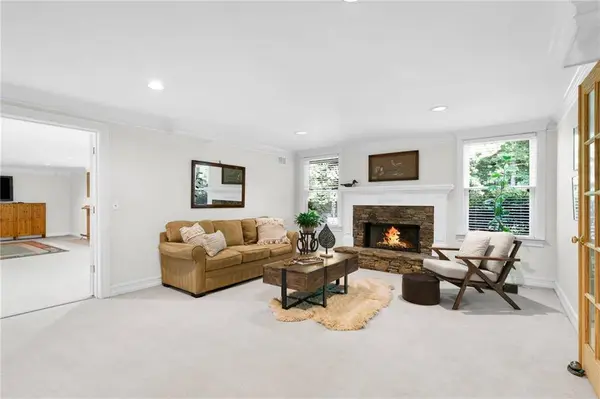 10645 Oxford Mill CIR, Alpharetta, GA 30022