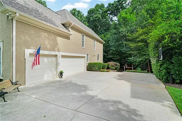 9725 Rod RD, Johns Creek, GA 30022