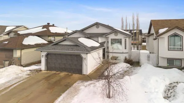 12417 106 ST, Grande Prairie, AB T8V 8J3