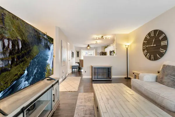 12417 106 ST, Grande Prairie, AB T8V 8J3