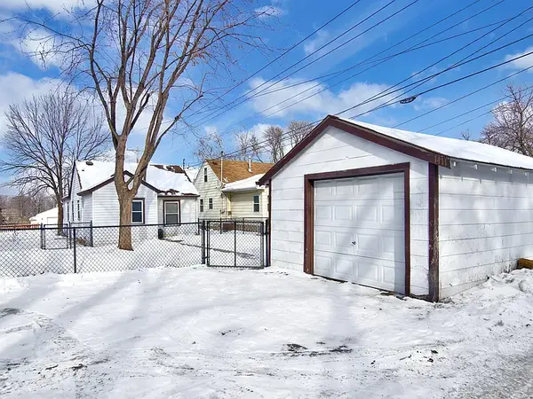 1411 62nd St E, Richfield, MN 55423