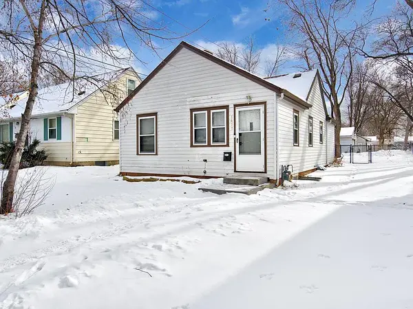 1411 62nd St E, Richfield, MN 55423