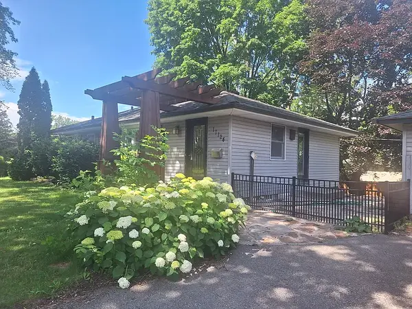 11124 Drew Ave S, Bloomington, MN 55431-3843