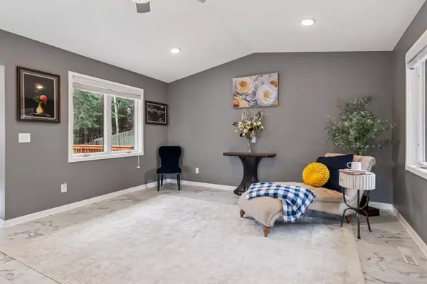 9032 W Bush Lake RD, Bloomington, MN 55438