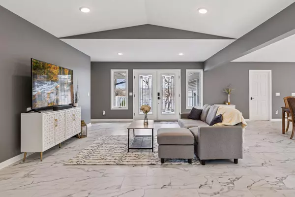 9032 W Bush Lake RD, Bloomington, MN 55438