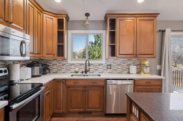 5090 W 143rd ST, Savage, MN 55378