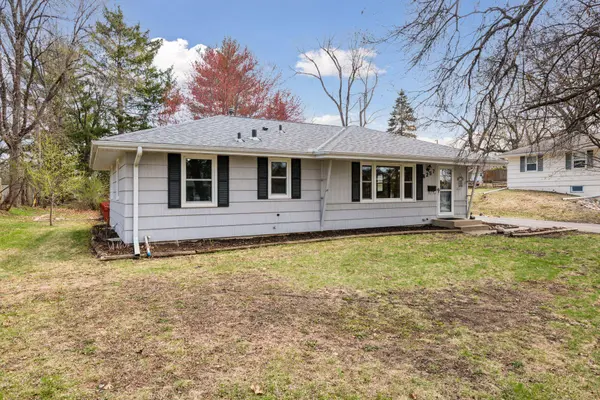 8257 York AVE S, Bloomington, MN 55431