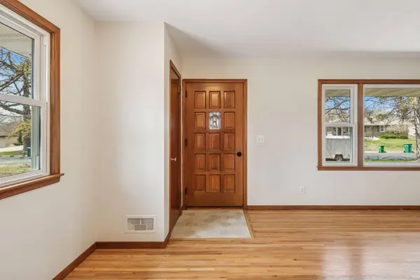 8257 York AVE S, Bloomington, MN 55431
