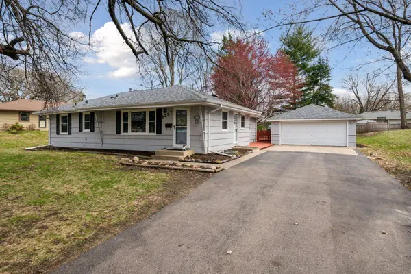 8257 York AVE S, Bloomington, MN 55431