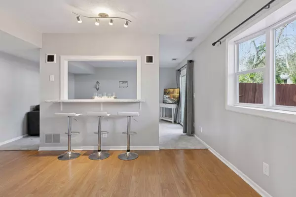 7834 Dunmore RD, Woodbury, MN 55125