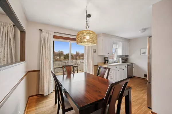 8213 Quinn RD, Bloomington, MN 55437