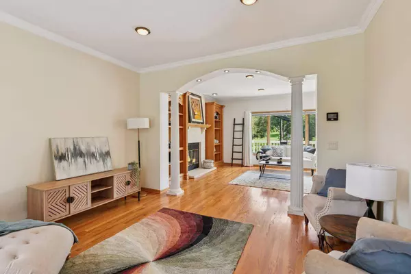 13900 Darwin WAY, Rosemount, MN 55068