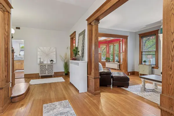 2023 Selby AVE, Saint Paul, MN 55104
