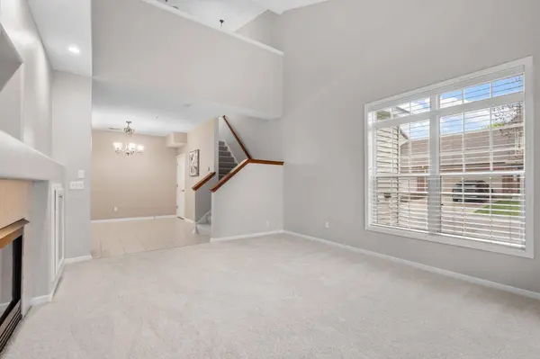 9741 Belmont LN, Eden Prairie, MN 55347