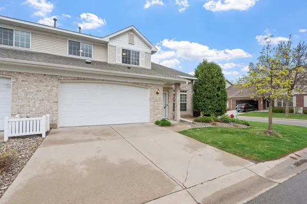 9741 Belmont LN, Eden Prairie, MN 55347
