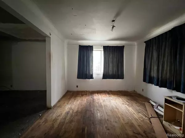 845 ALLSTON Drive, Rochester Hills, MI 48309