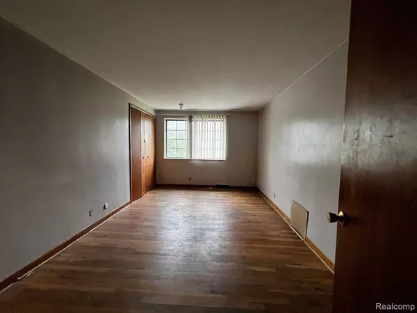 845 ALLSTON Drive, Rochester Hills, MI 48309