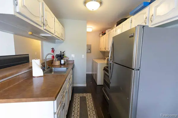 3091 OAKRIDGE Court, Orion Twp, MI 48360