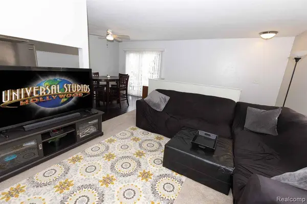 3091 OAKRIDGE Court, Orion Twp, MI 48360