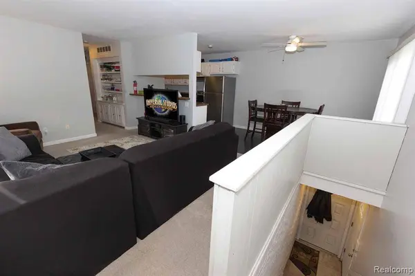 3091 OAKRIDGE Court, Orion Twp, MI 48360