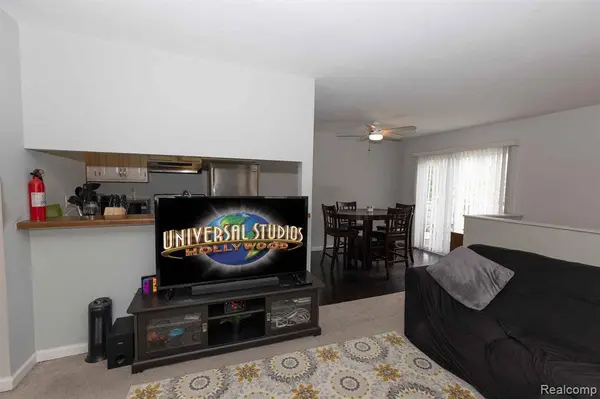 3091 OAKRIDGE Court, Orion Twp, MI 48360