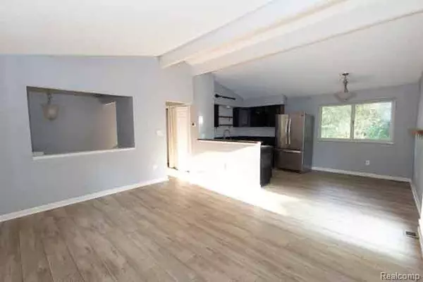 1160 Miller Road, Orion Twp, MI 48362