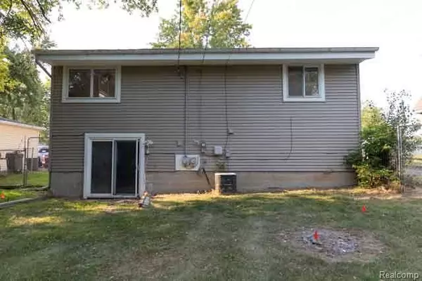 1160 Miller Road, Orion Twp, MI 48362