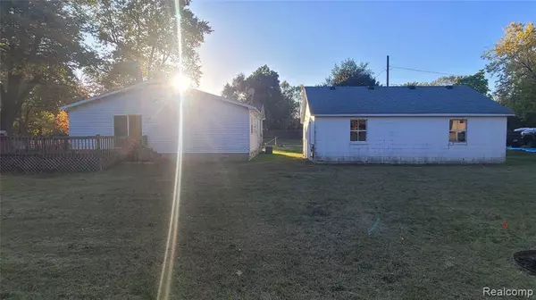 985 Fairledge Street, Orion Twp, MI 48362