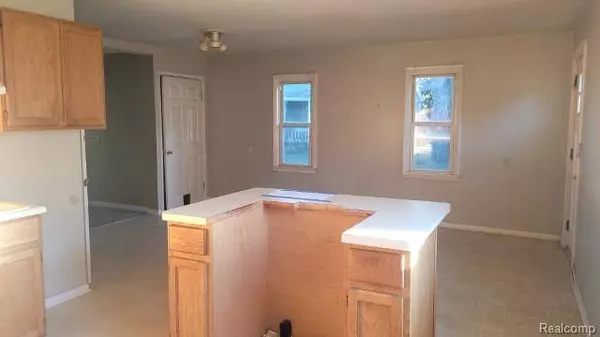 985 Fairledge Street, Orion Twp, MI 48362