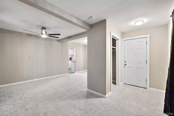 45 N Merrimac ST, Pontiac, MI 48340