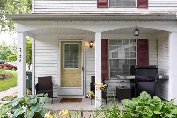 3233 Northfield CT, Lake Orion, MI 48360