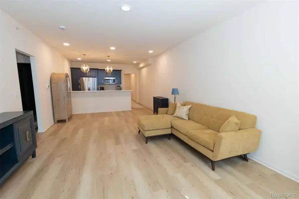 224 Jotham AVE, Auburn Hills, MI 48326