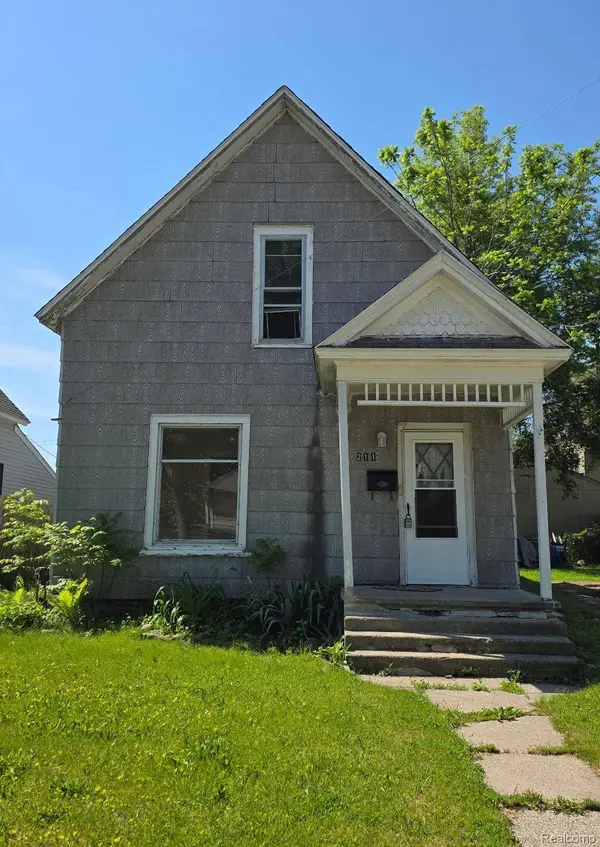 211 W Flint ST, Lake Orion Village, MI 48362