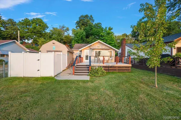 243 Oglethorpe DR, Elba Township, MI 48446