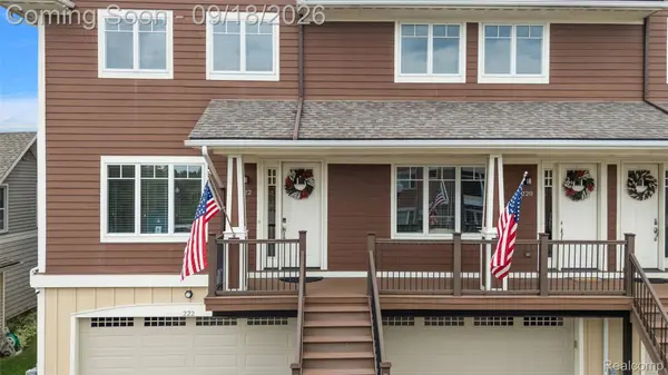 222 S Broadway ST, Lake Orion Village, MI 48362