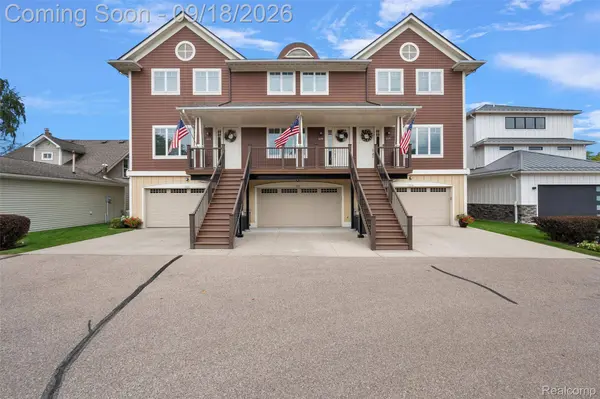 222 S Broadway ST, Lake Orion Village, MI 48362