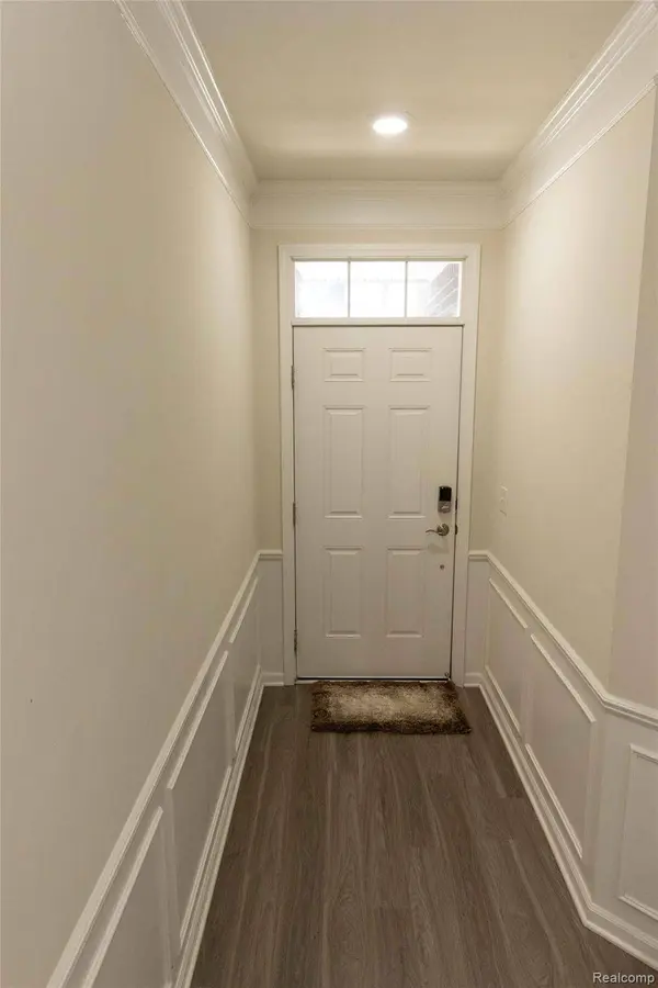 4830 Broomfield WAY, Orion Charter Township, MI 48359