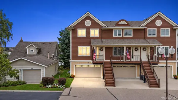 222 S Broadway ST #1, Lake Orion Village, MI 48362