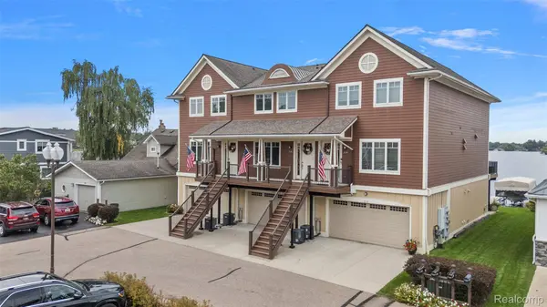 222 S Broadway ST #1, Lake Orion Village, MI 48362